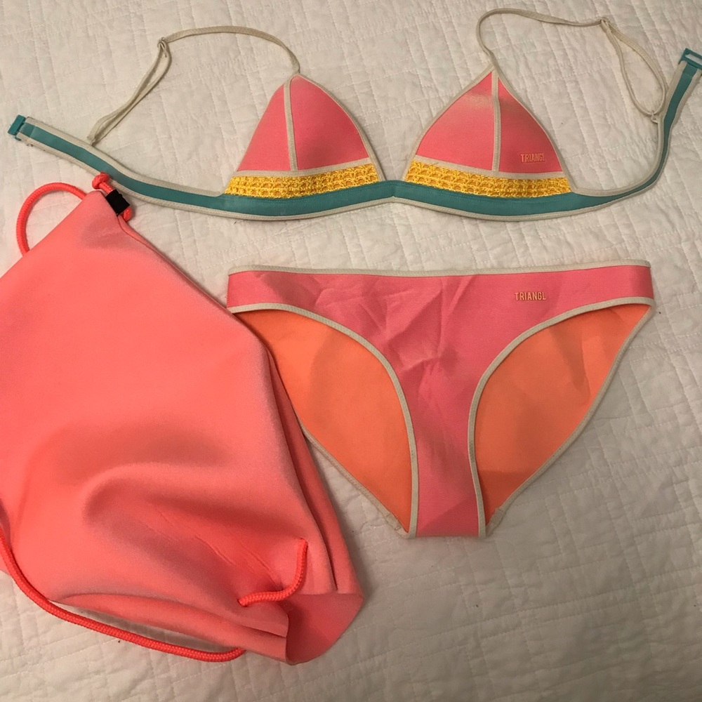 TRIANGL SWIMSUIT